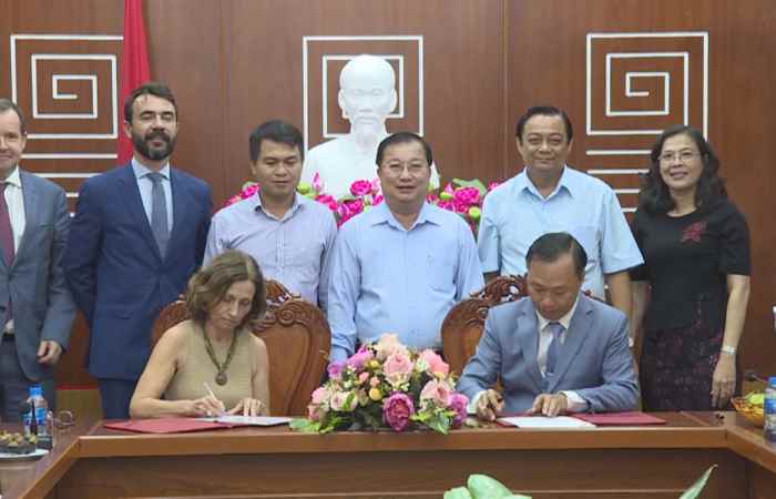 Cải cách hành chính - Một số giải pháp nâng cao năng lực cạnh tranh của tỉnh Sóc Trăng (02-11-2020)